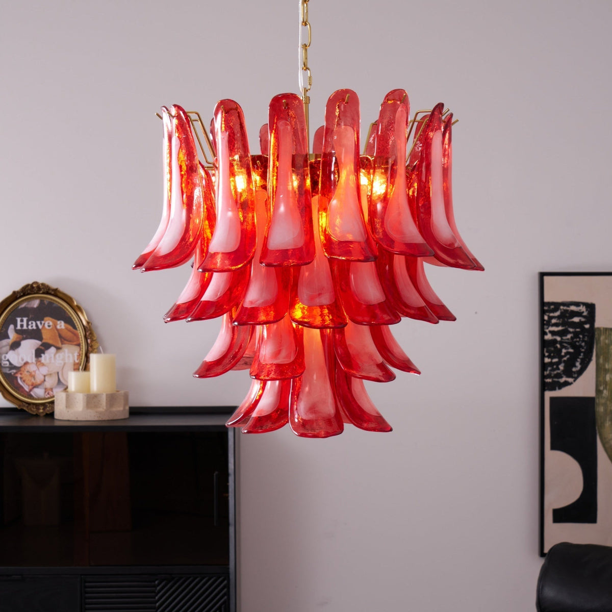 Celarine Kronleuchter aus rotem Petal-Glas in geschichteter Kunstform