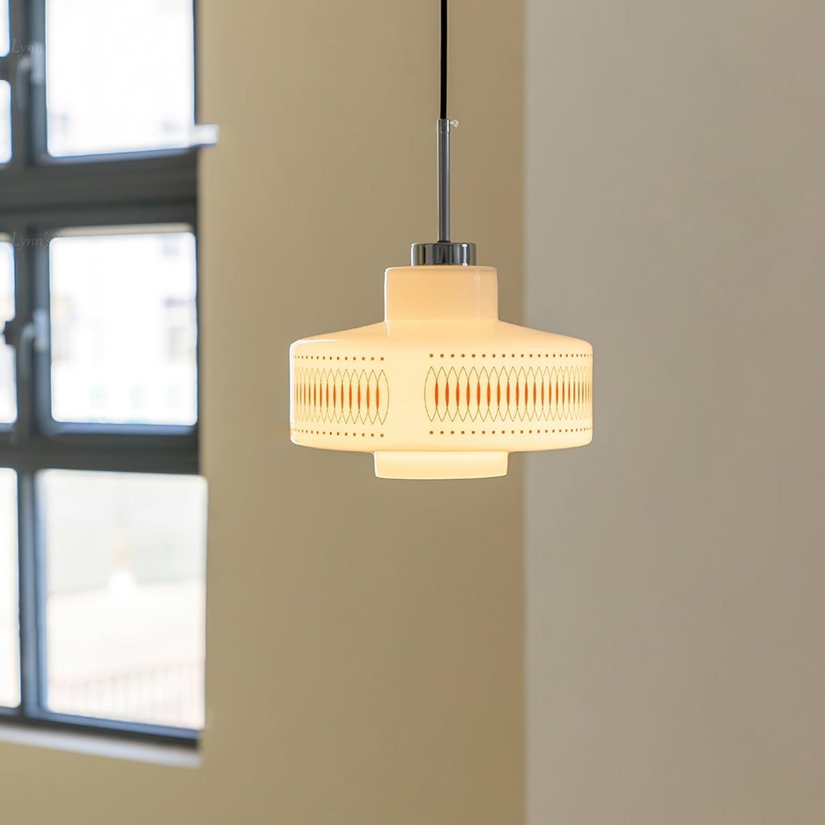 Roko Pendelleuchte im Mid-Century-Stil