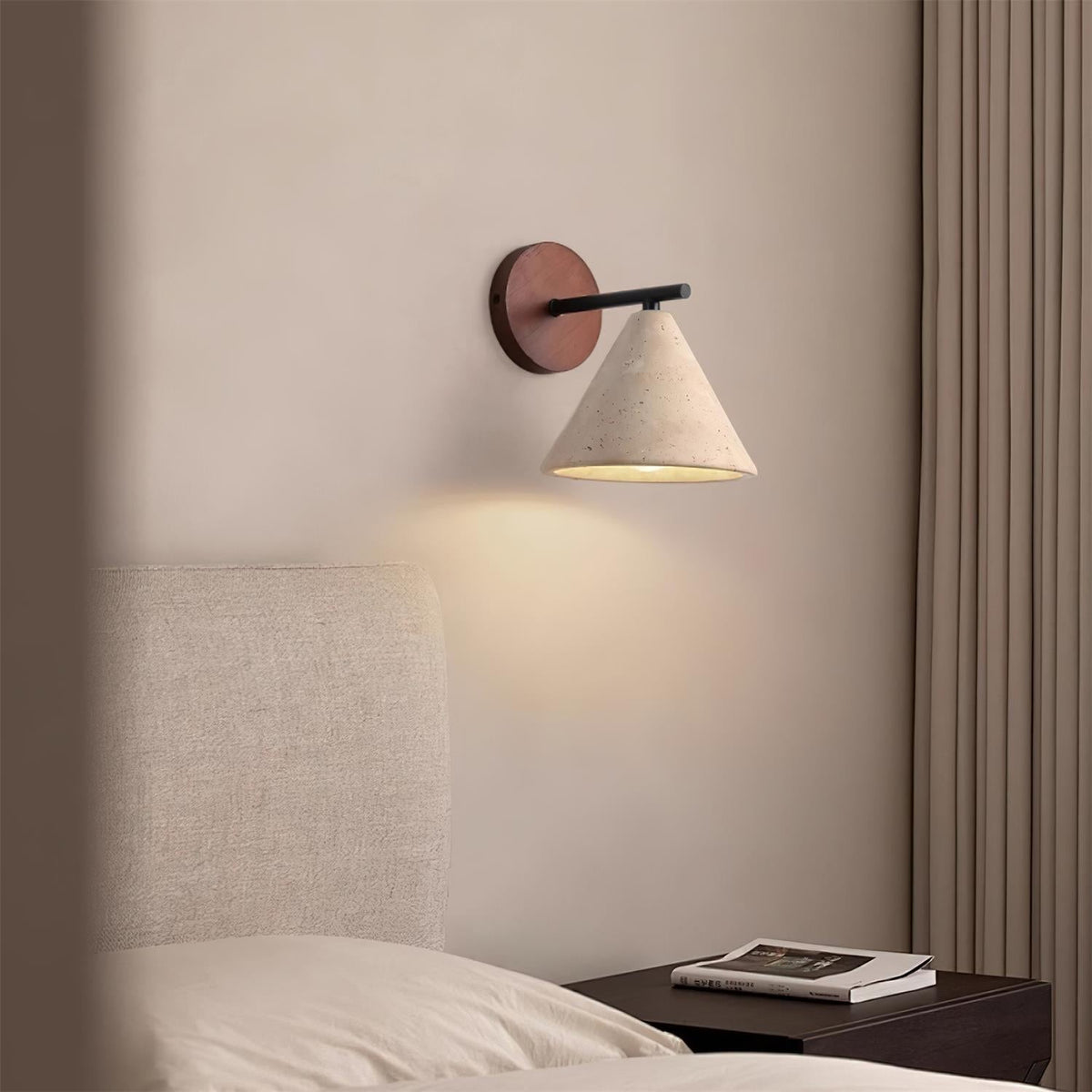 Tavero moderne Wandleuchte mit Kegel-Lampenschirm
