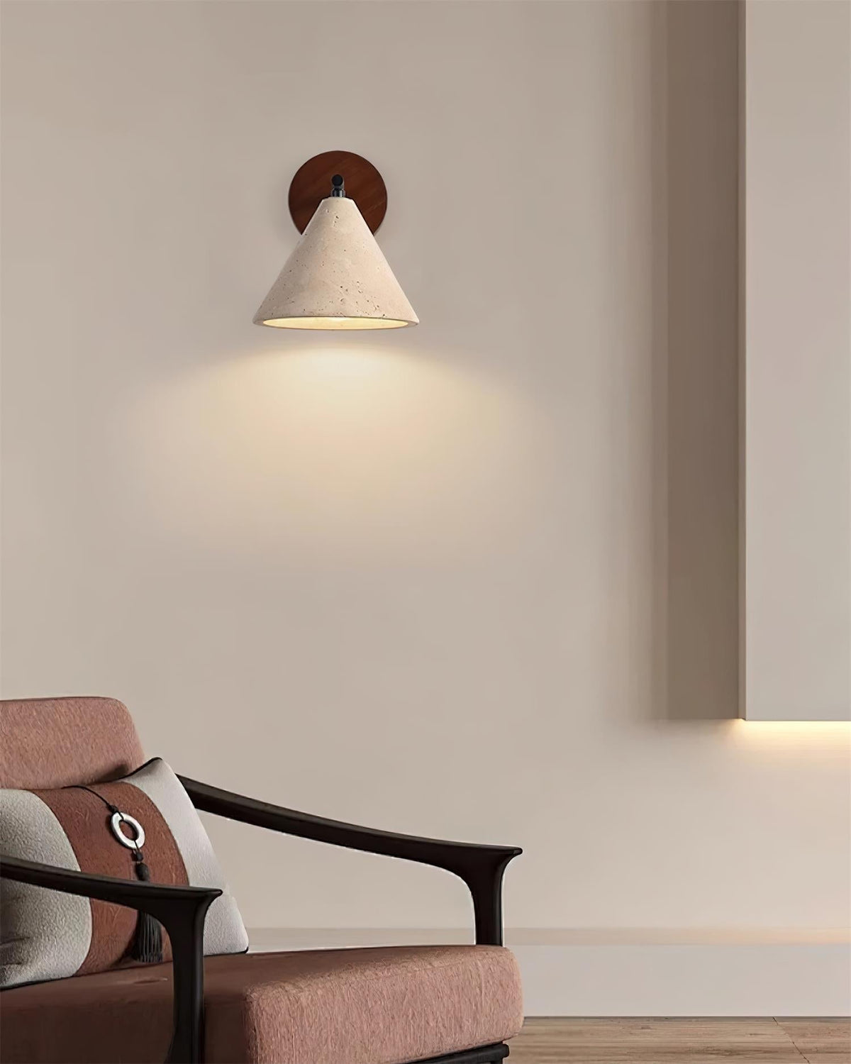 Tavero moderne Wandleuchte mit Kegel-Lampenschirm