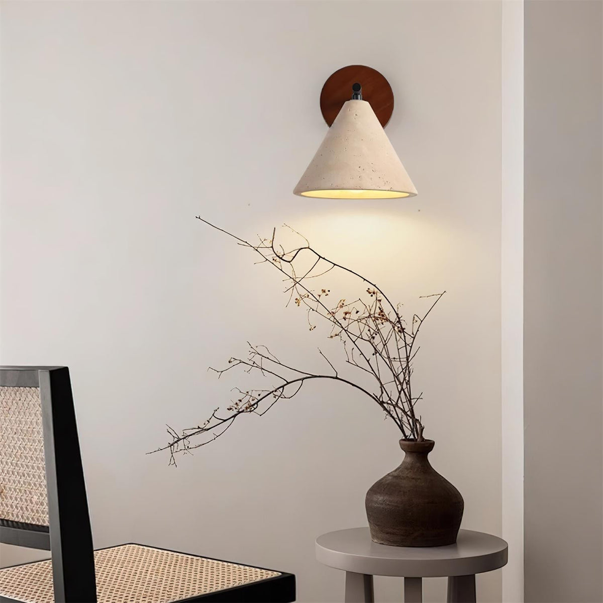 Tavero moderne Wandleuchte mit Kegel-Lampenschirm