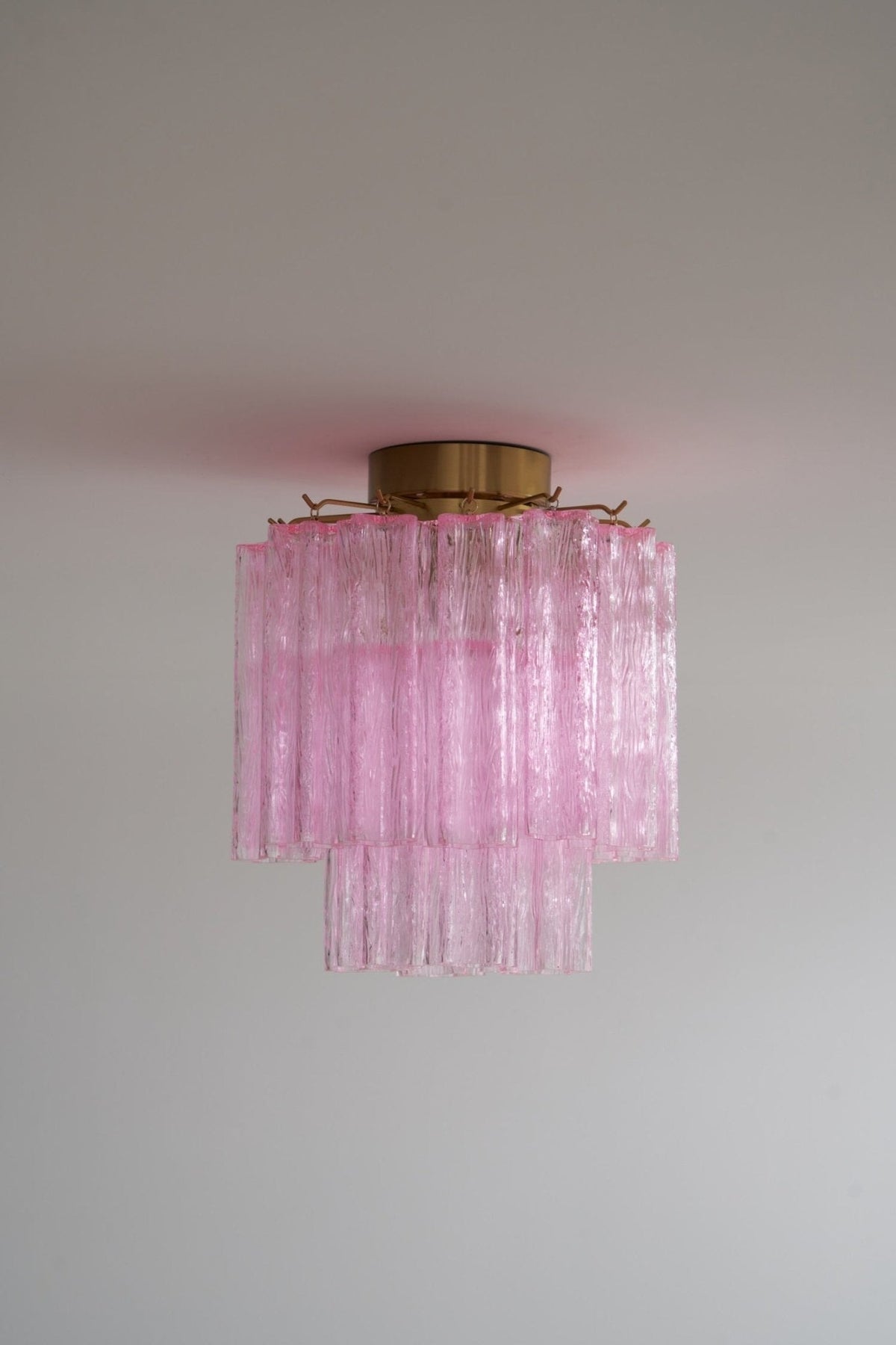 Eiriel Deckenleuchte Rosa Murano-Glas gestuft modern flach
