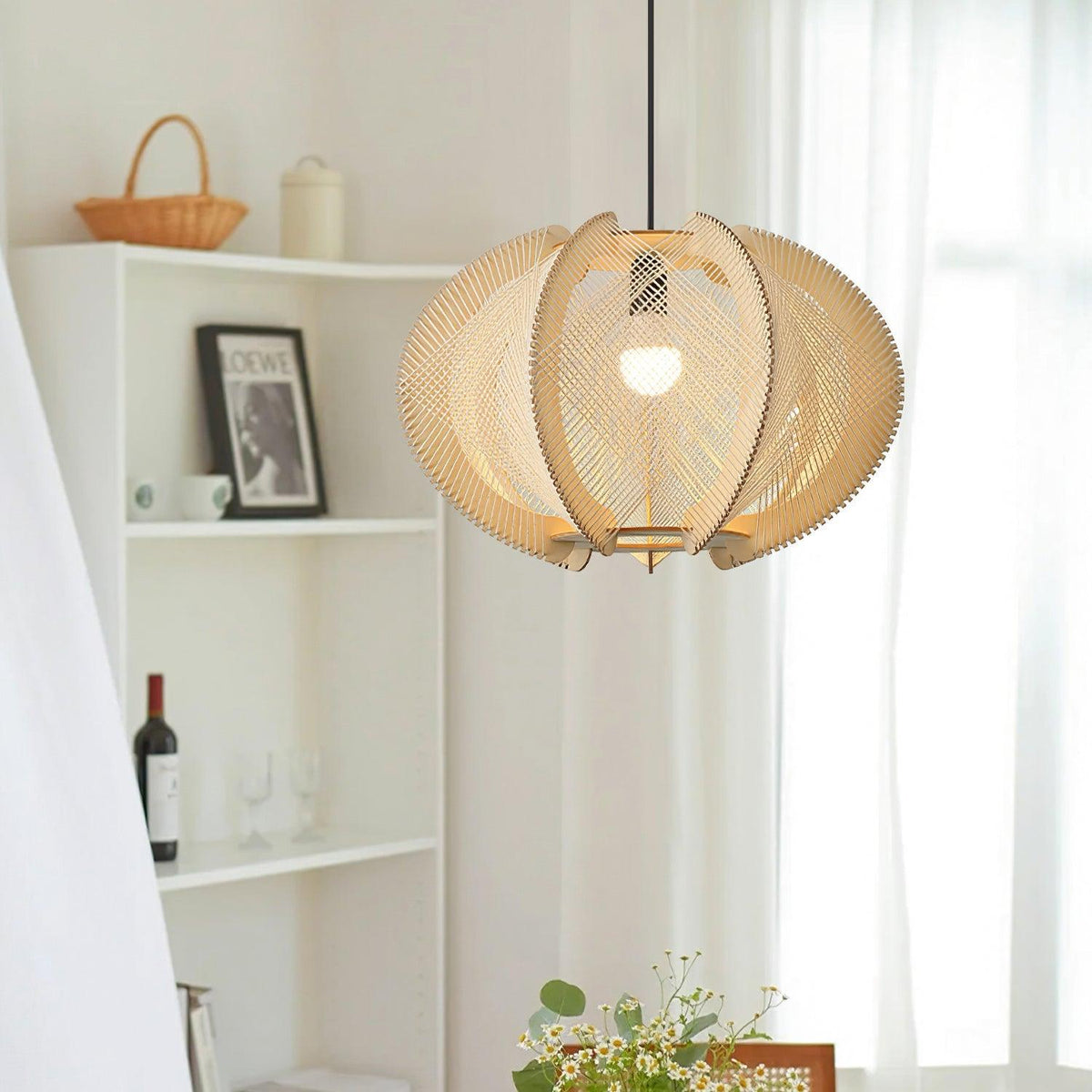 Atel Pendelleuchte aus Holz und Hanfseil