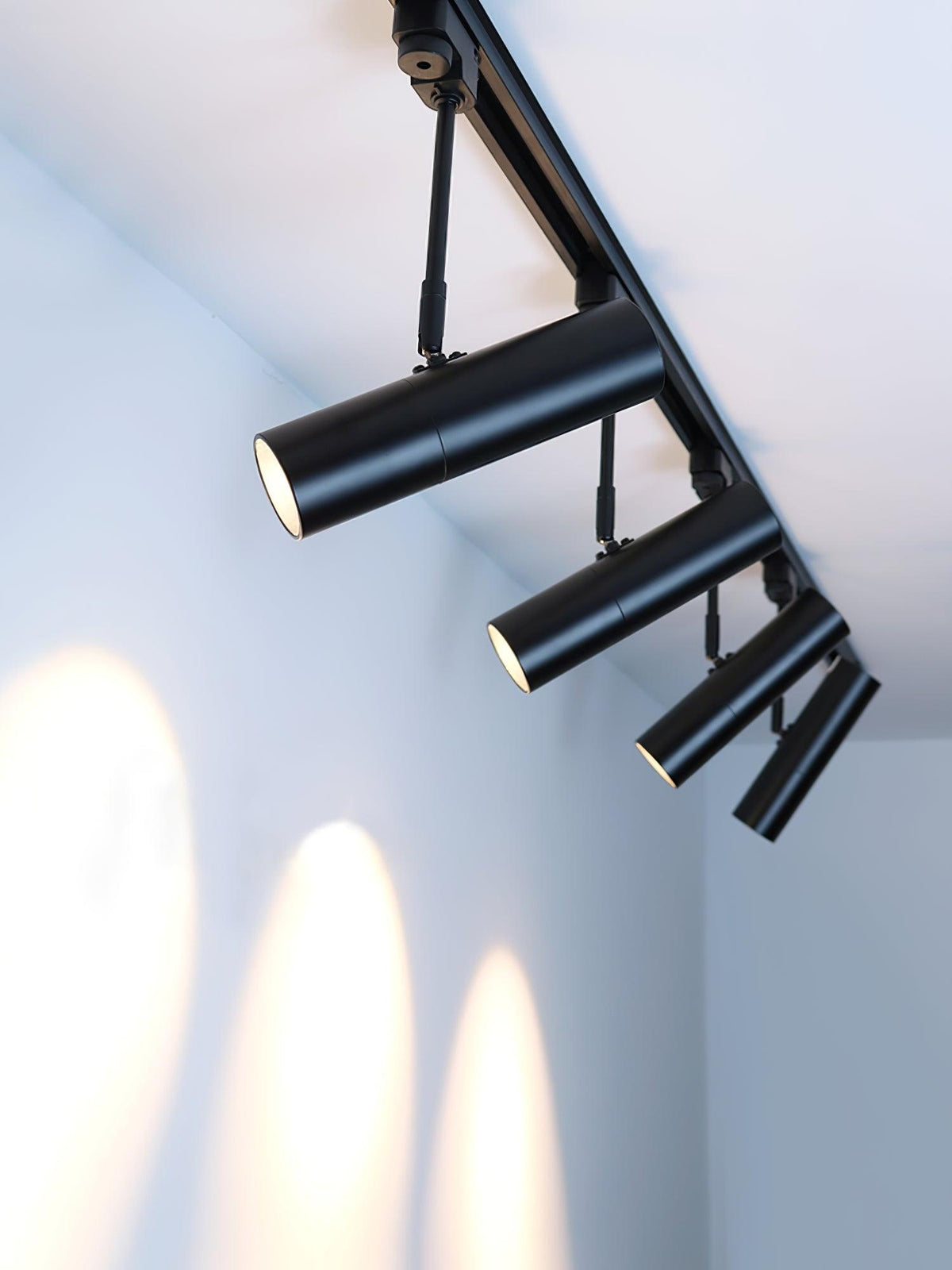 Sond zeitgenössische minimalistische Deckenleuchte