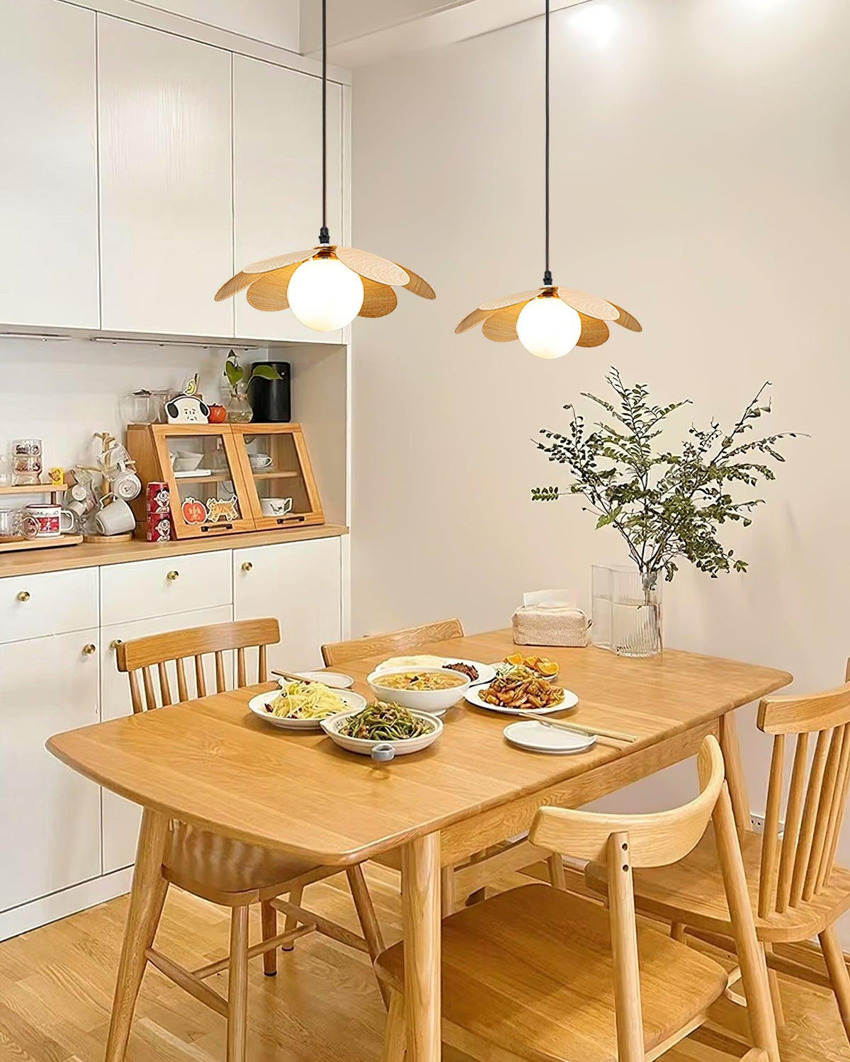 Arlenis Pendelleuchte aus Glas im minimalistischen Stil