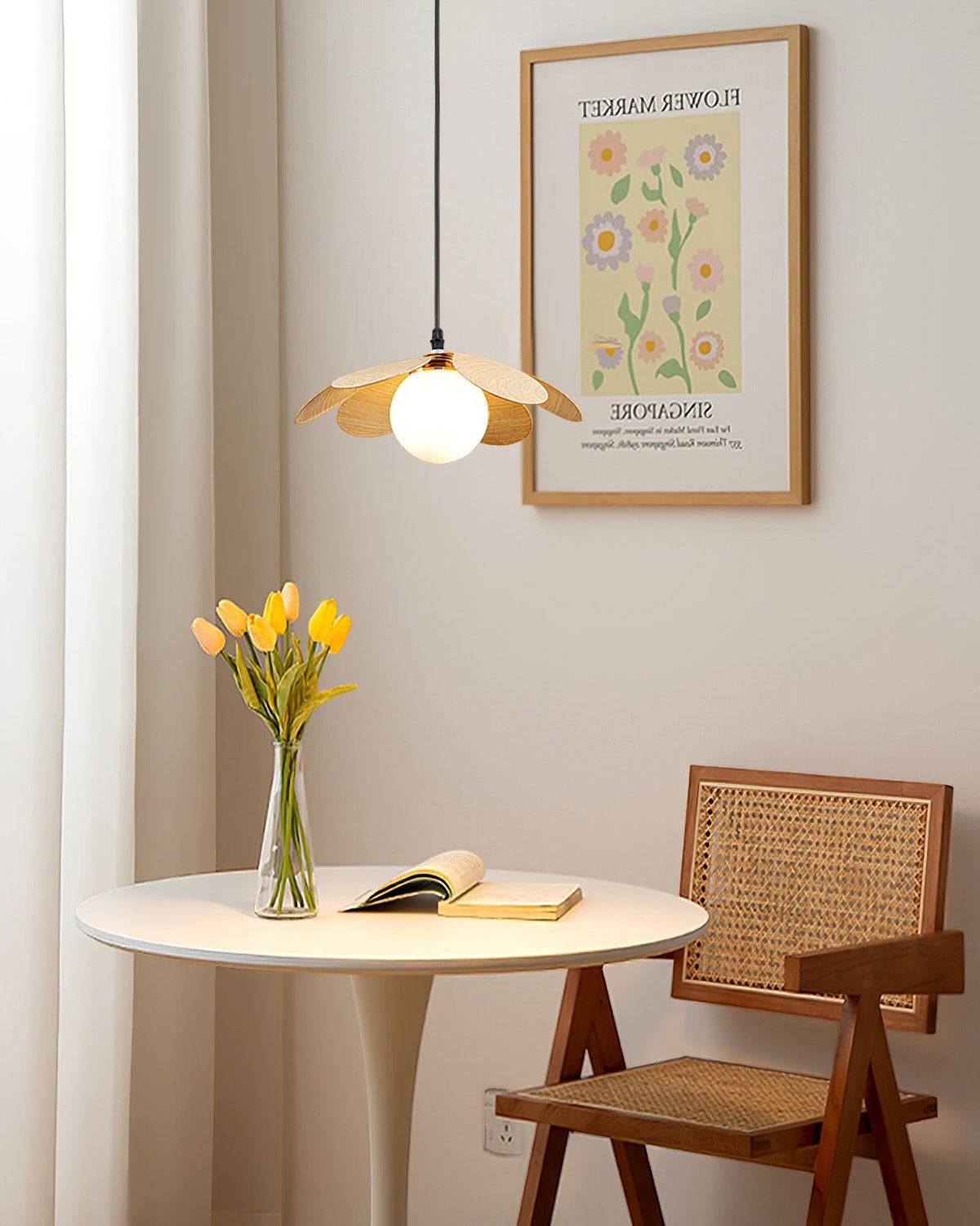 Arlenis Pendelleuchte aus Glas im minimalistischen Stil