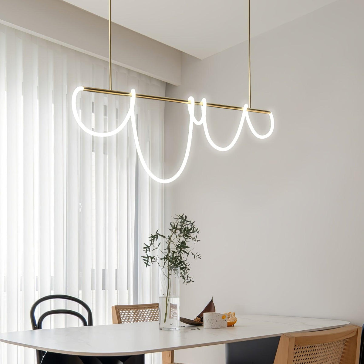 Vocor Kronleuchter flexibler Silikonbogen modern elegant