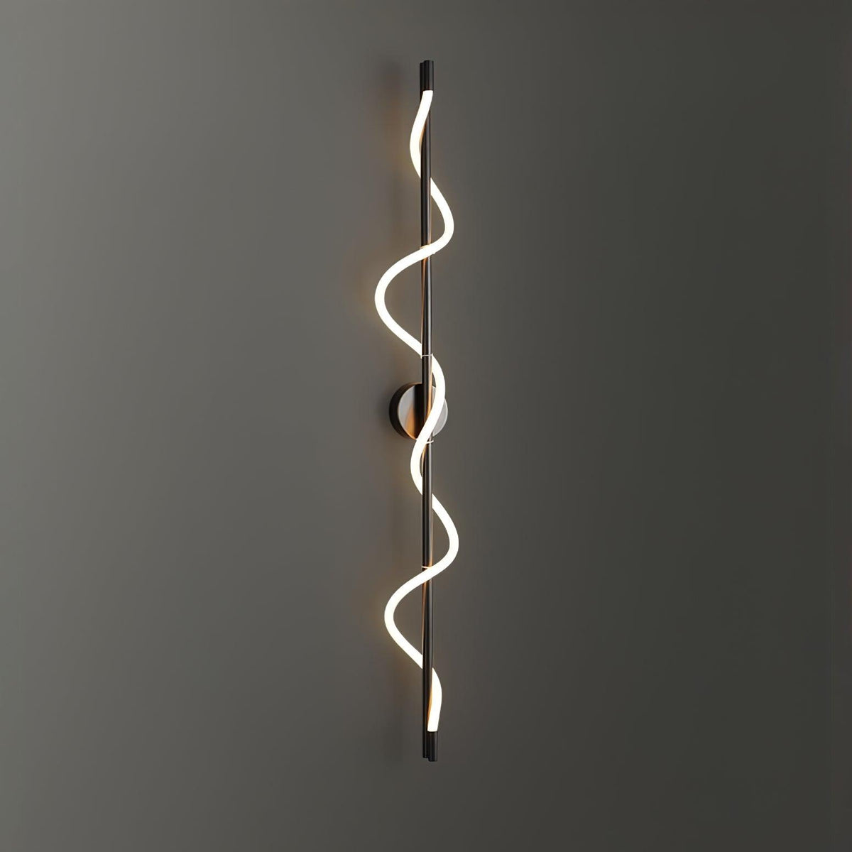Nivelo skulpturale Wandleuchte aus Messing und Silikon