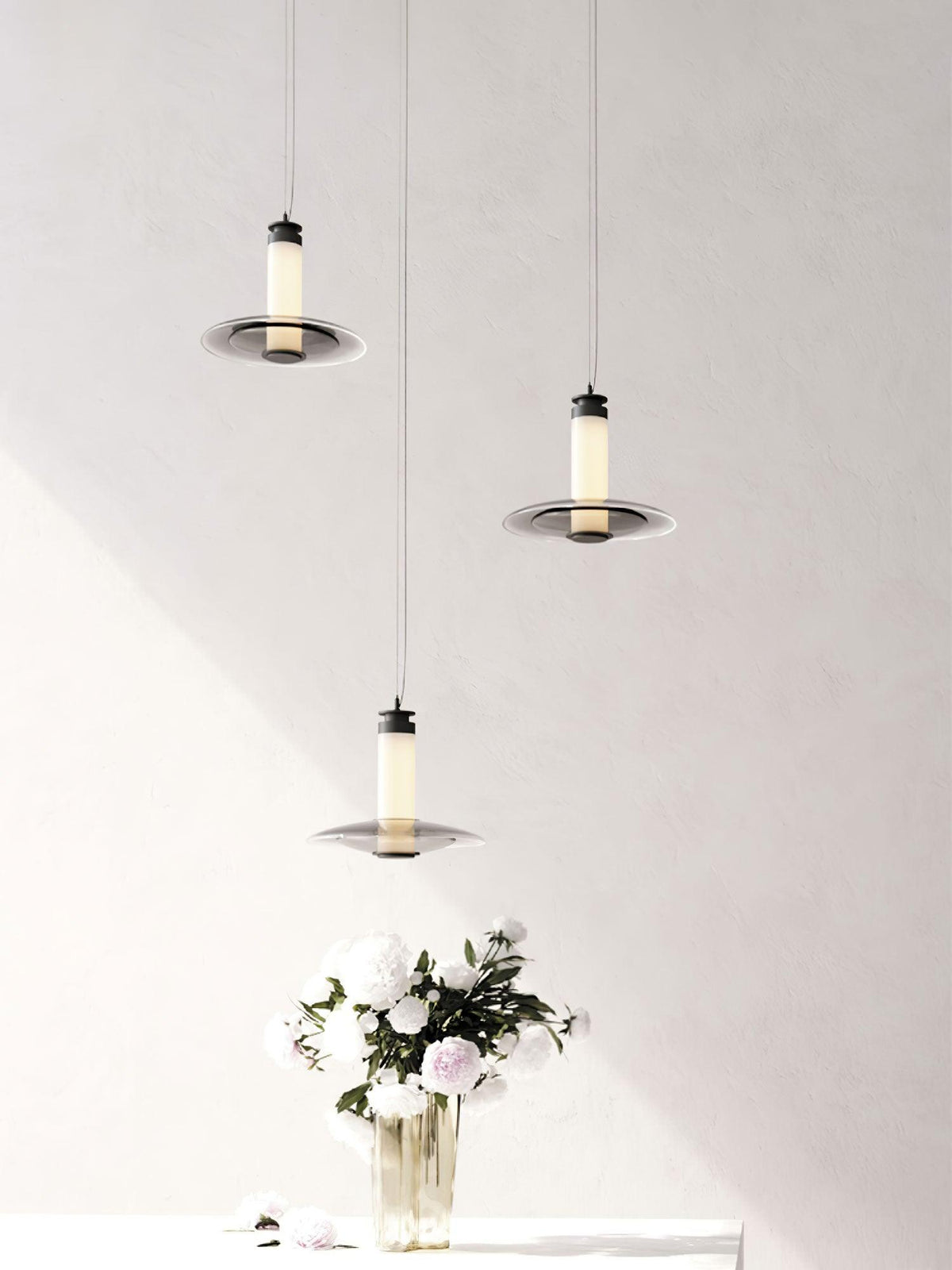 Borian Pendelleuchte aus Glas futuristisch für Wohnzimmer | Cielum