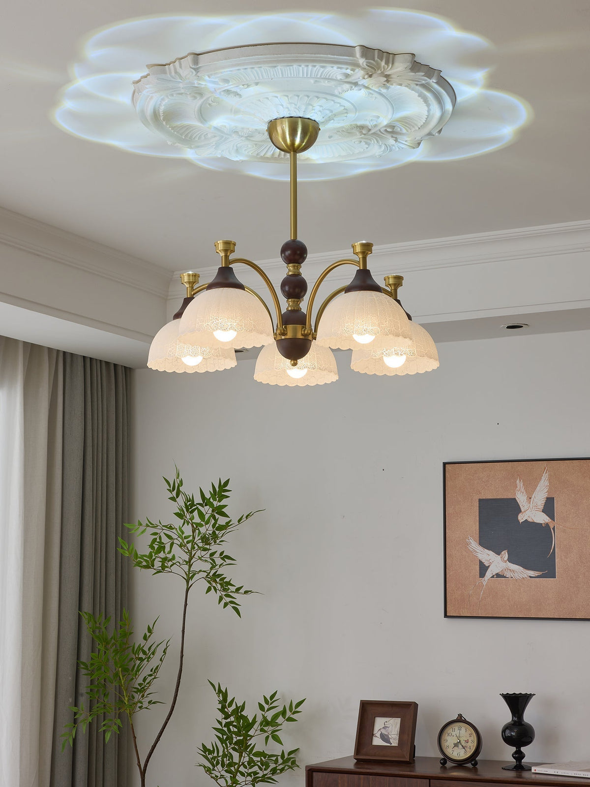 Vosolir Kronleuchter Traditionelle Eleganz aus Holz