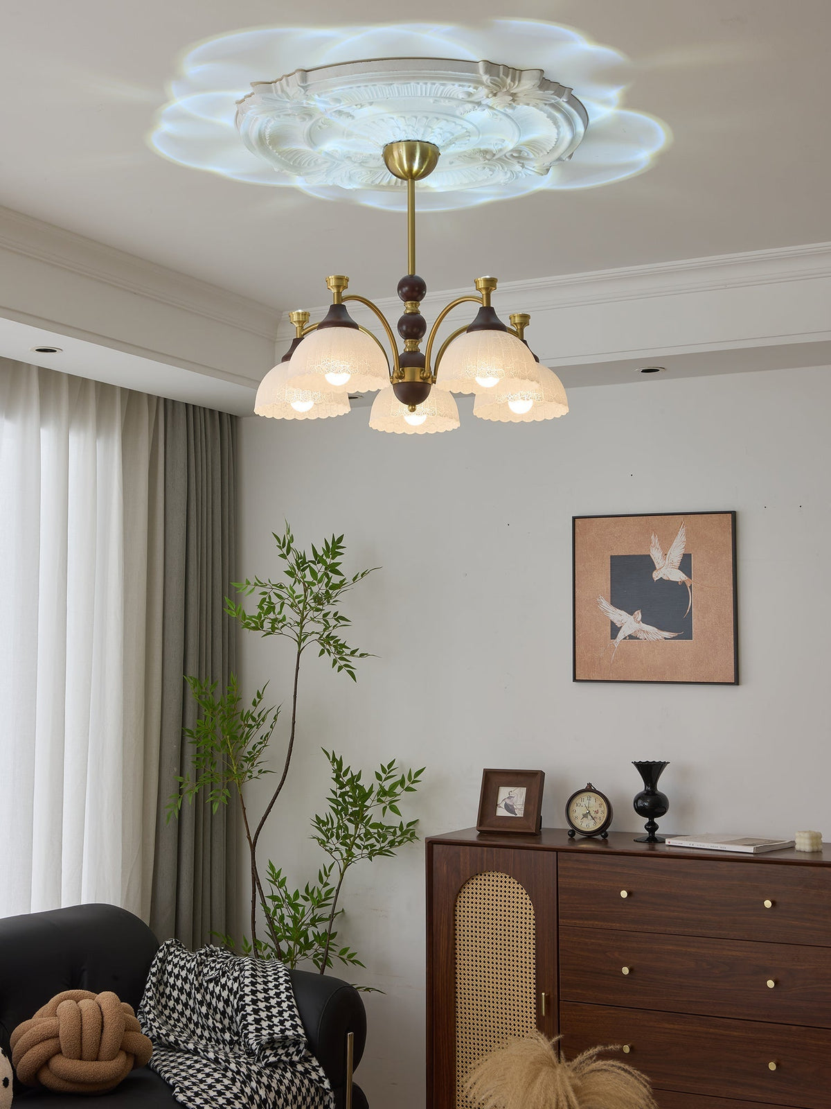 Vosolir Kronleuchter Traditionelle Eleganz aus Holz