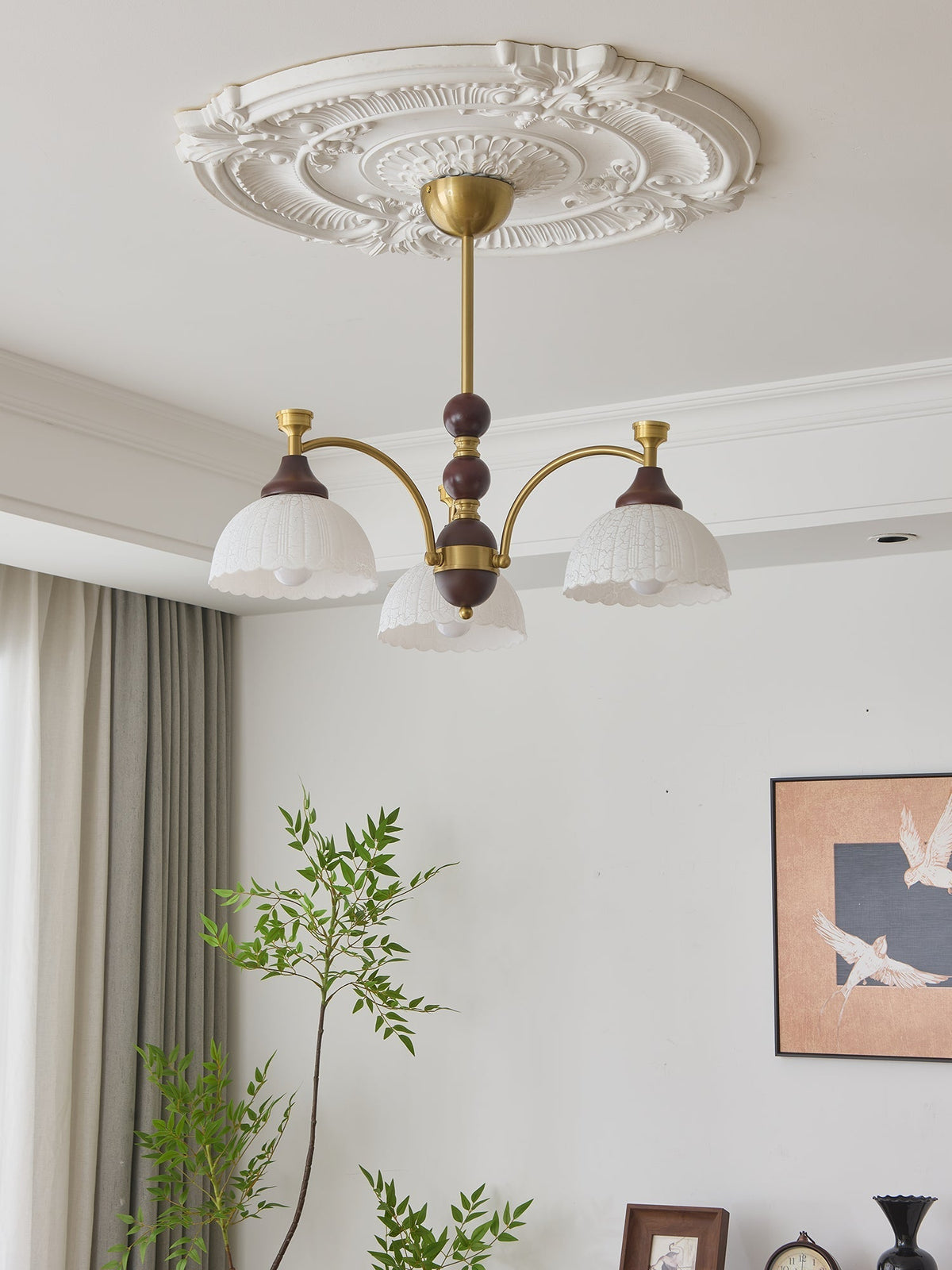 Vosolir Kronleuchter Traditionelle Eleganz aus Holz