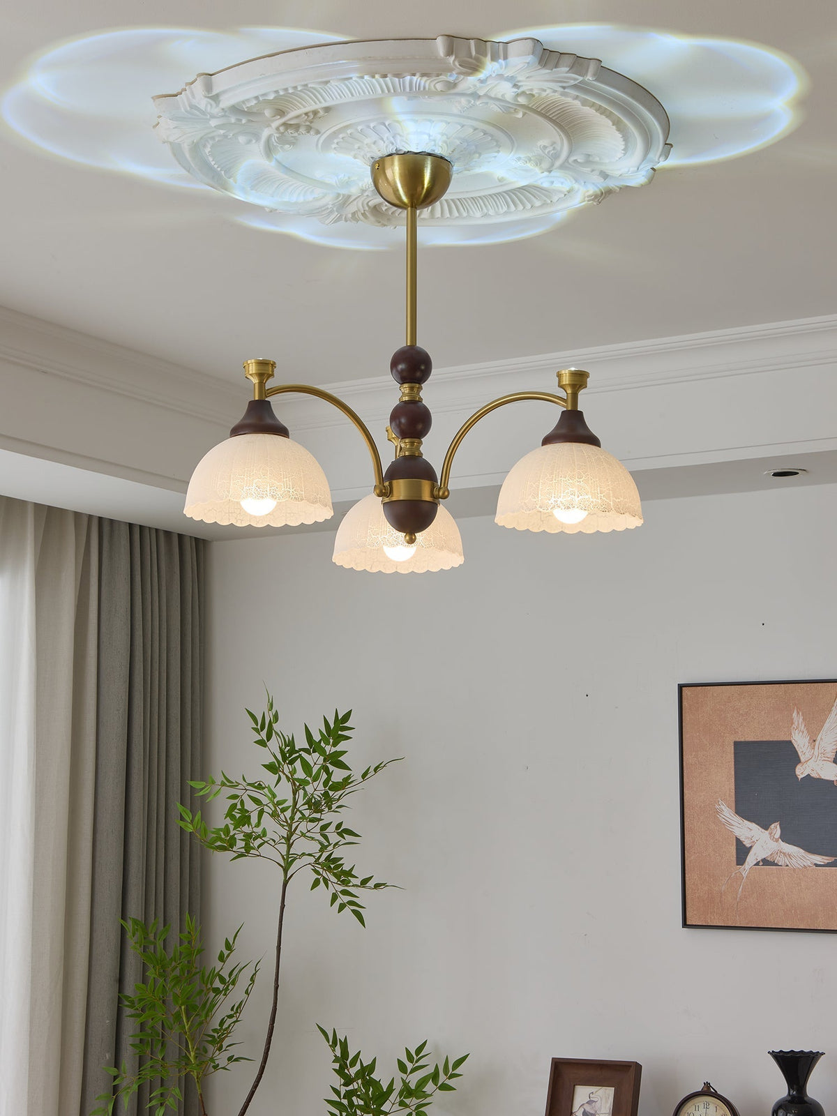 Vosolir Kronleuchter Traditionelle Eleganz aus Holz