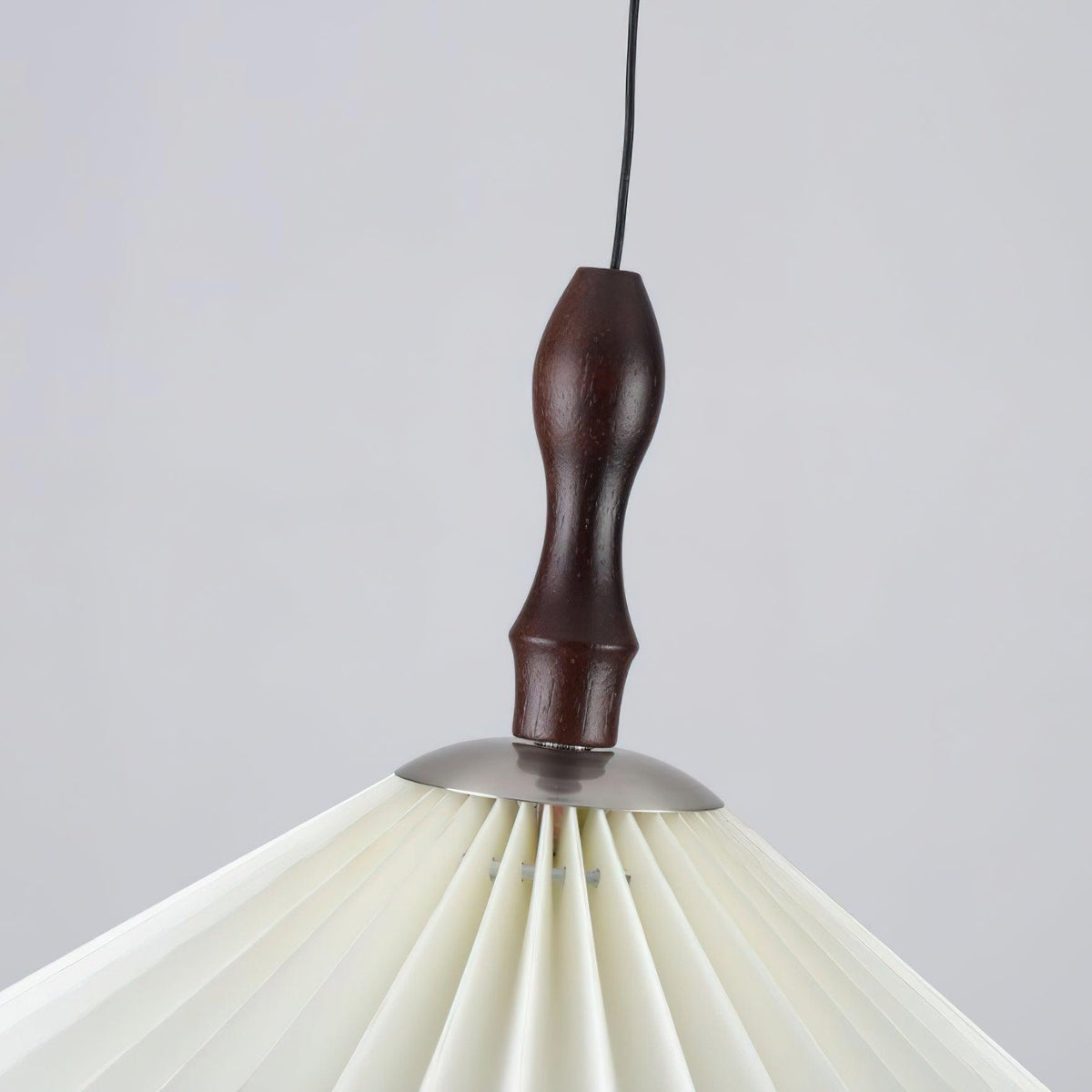 Petal Pendelleuchte aus Holz