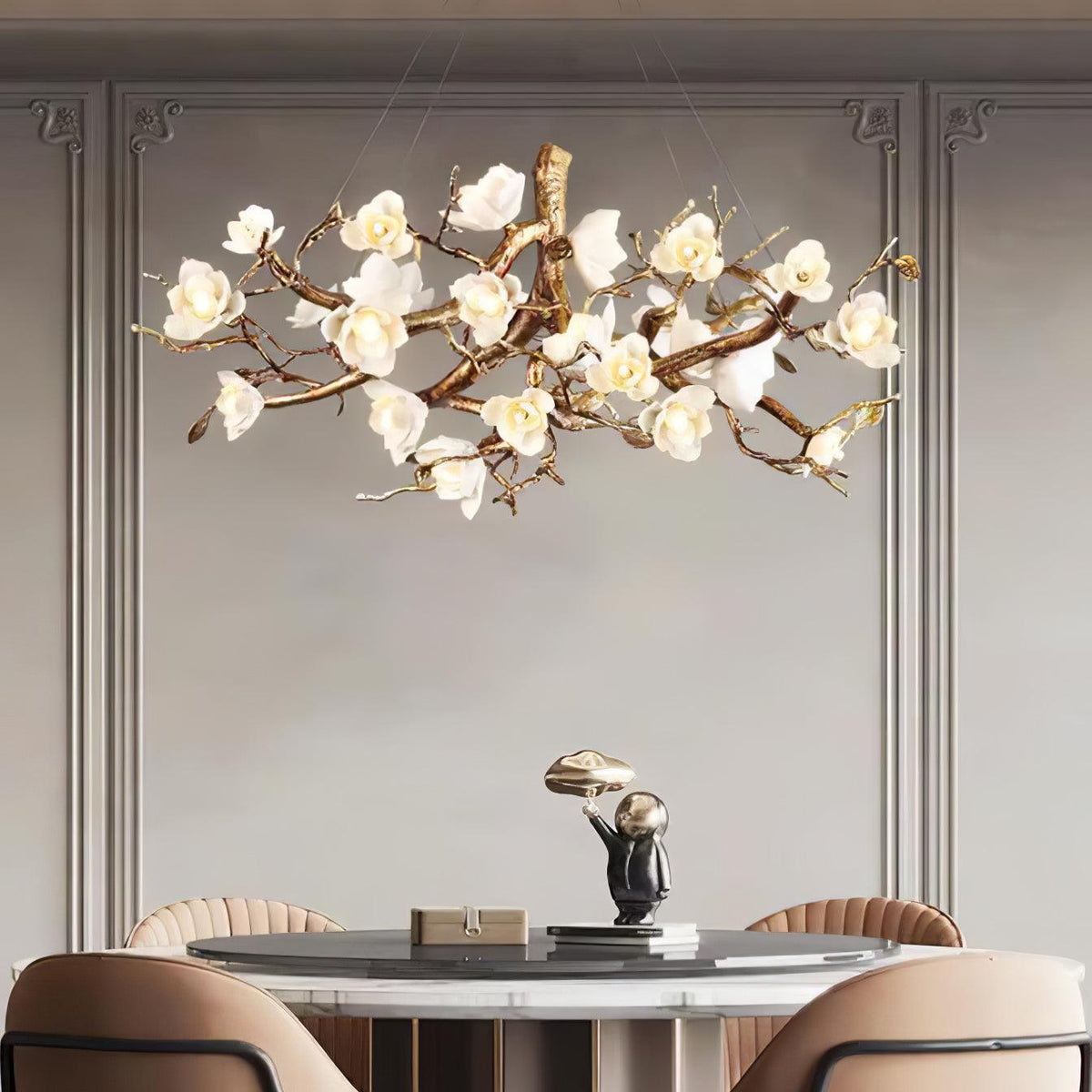 Tominex Kronleuchter im postmodernen luxuriösen Stil aus Messing und Keramik in Blumenform
