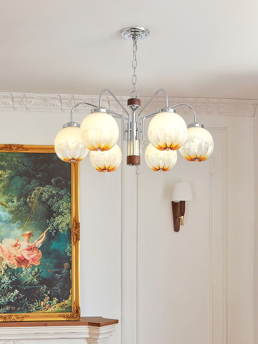 Ulliria Kronleuchter aus Walnuss und Glas mit nordischer Blumenkunst