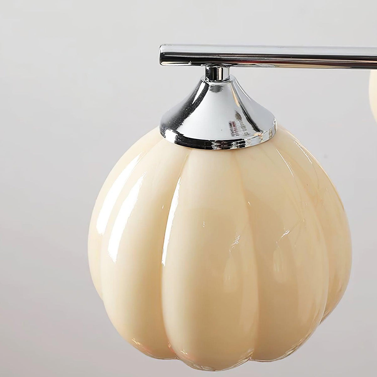 Ezoror Deckenleuchte im nordischen Kunststil aus Glas mit Blumenknospen