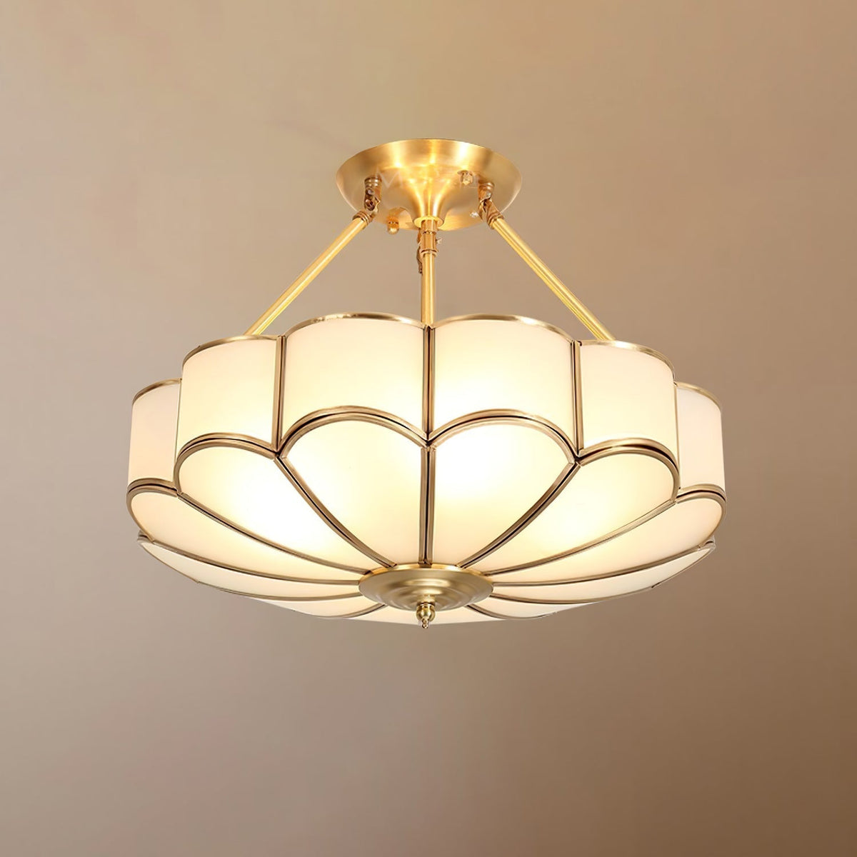 Levenor Deckenleuchte Milchglas Petal Messing Kunst