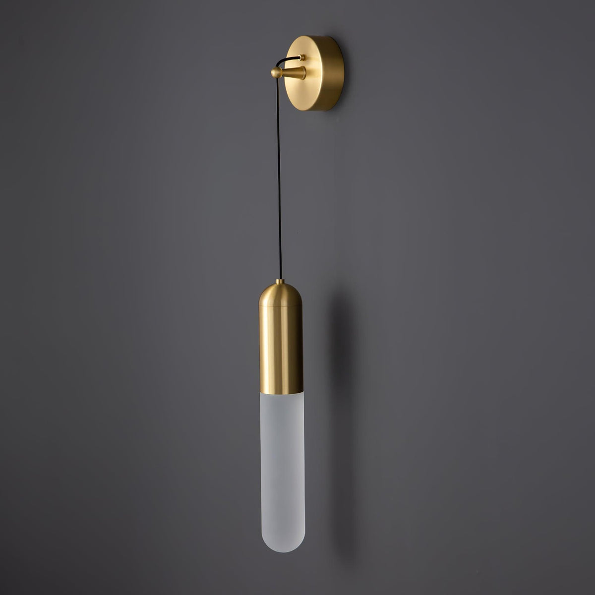 Deborah zeitgenössische minimalistische Wandleuchte