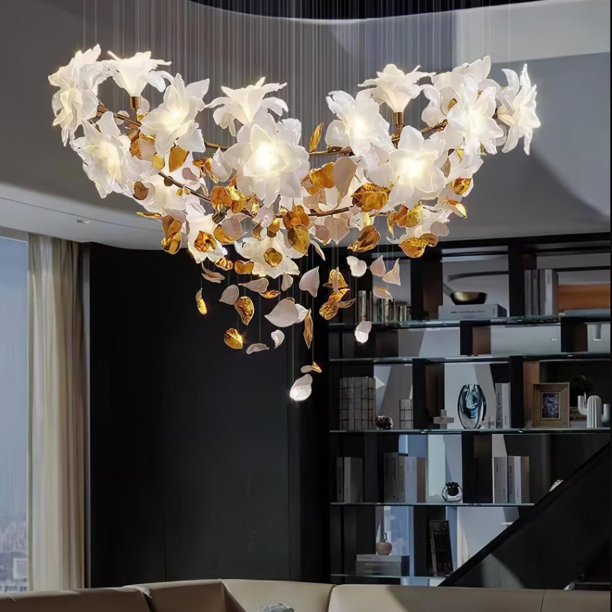 Araeos Flying Flowers Fluttering Kronleuchter aus Messing