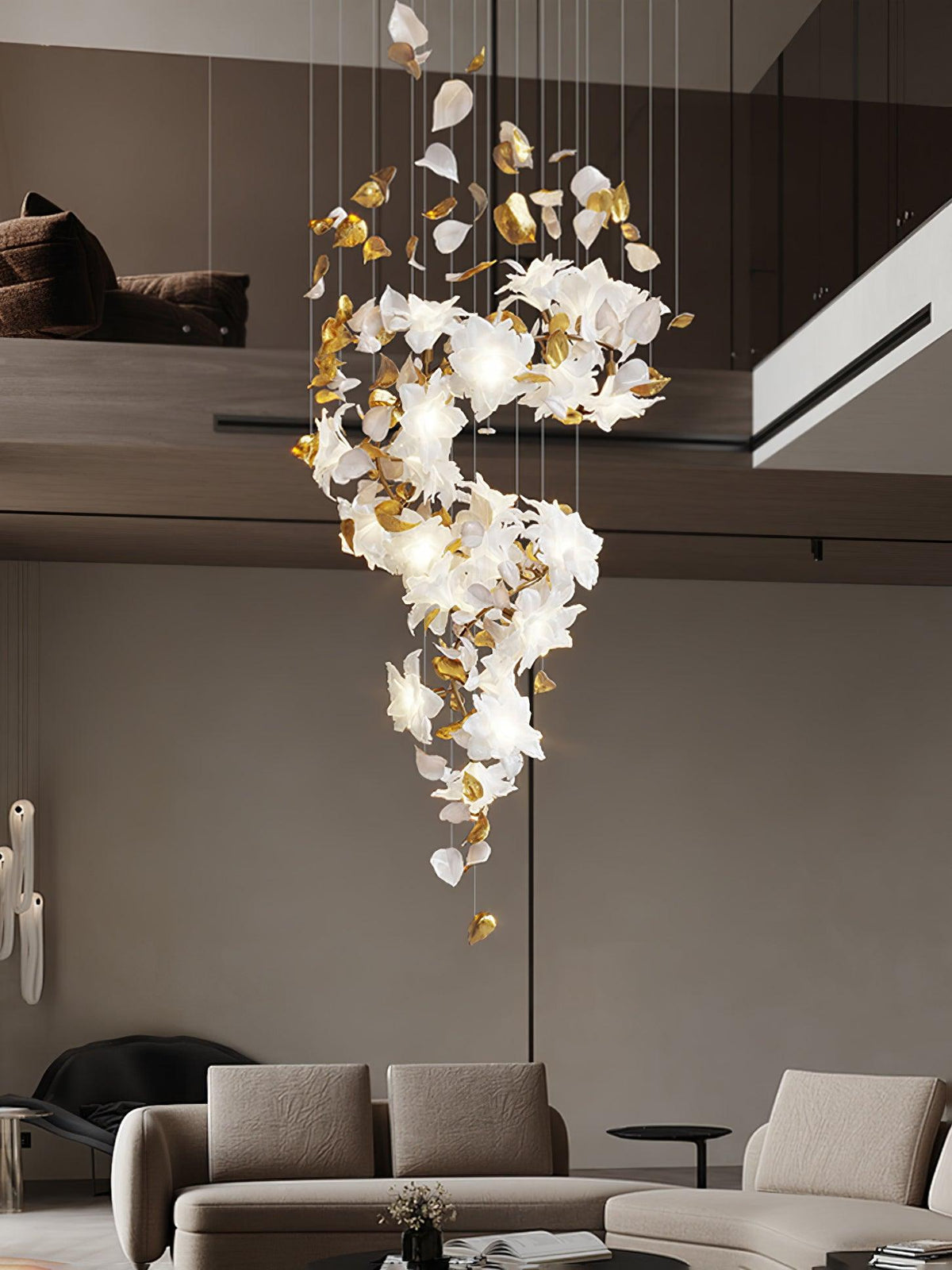 Araeos Flying Flowers Fluttering Kronleuchter aus Messing