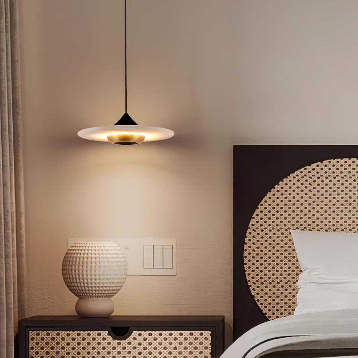 Avelyn Pendelleuchte aus Marmor im Cozy-Design | Gold & Schwarz & Weißer Marmor