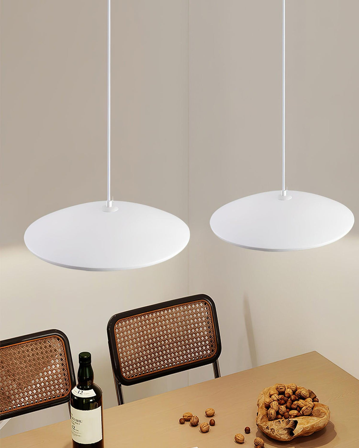 Jhel Pendelleuchte aus Kunstharz im Flying Saucer-Design