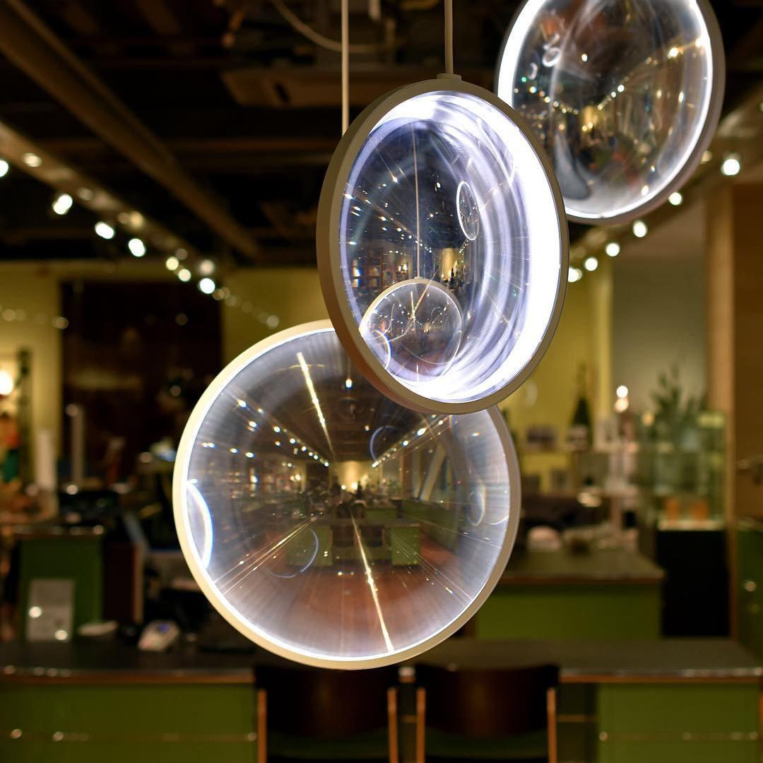 Eirienne Pendelleuchte aus Glas mit künstlerischem Design