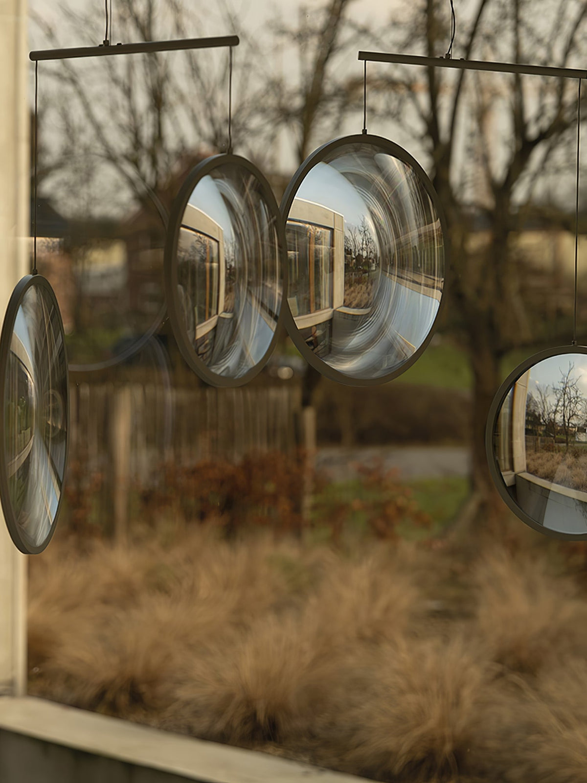 Eirienne Pendelleuchte aus Glas mit künstlerischem Design