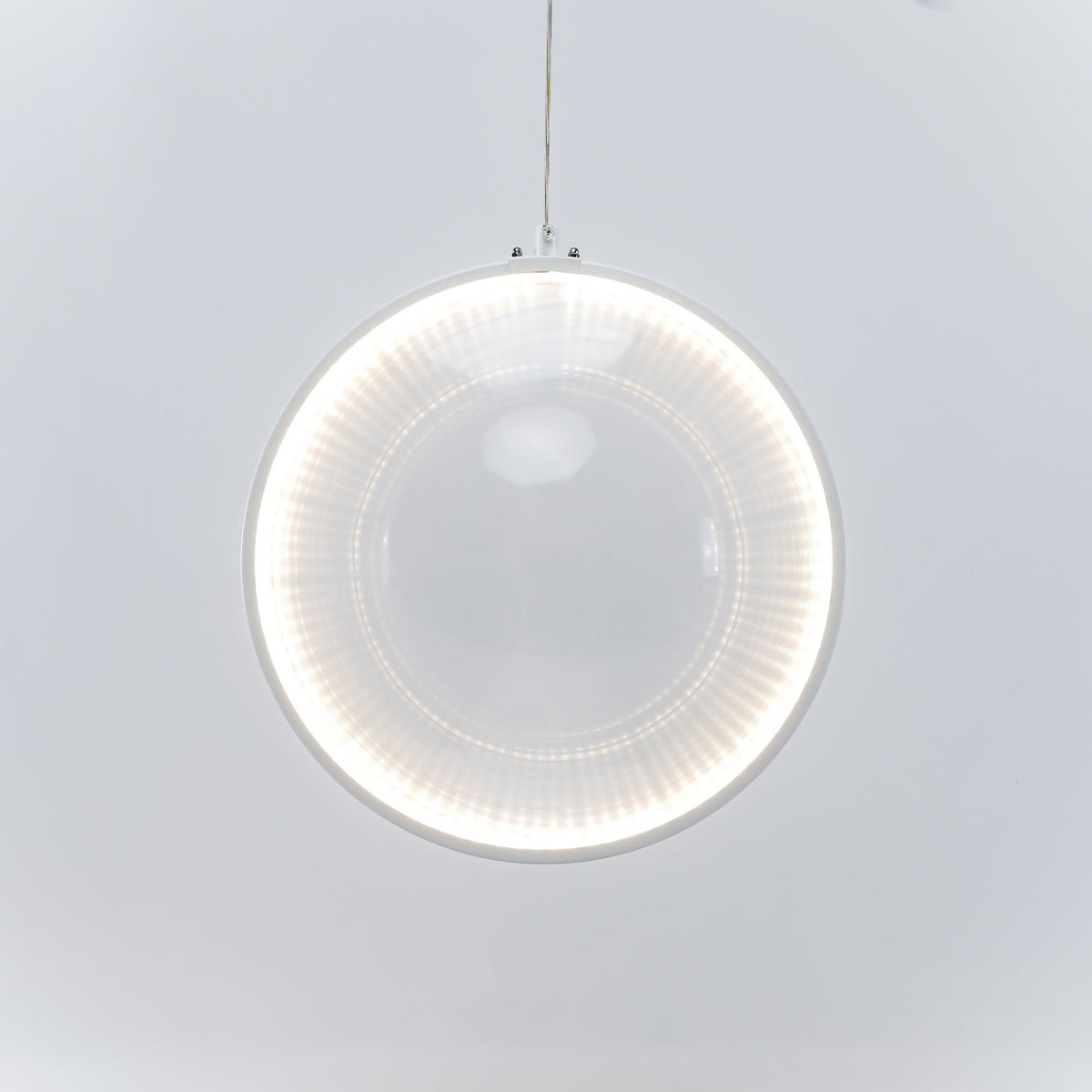 Eirienne Pendelleuchte aus Glas mit künstlerischem Design