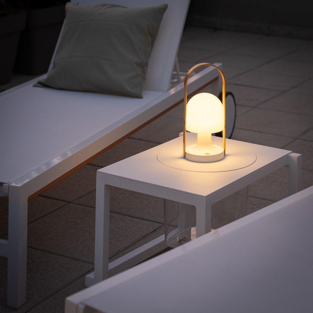 Nerys skandinavische Tischleuchte