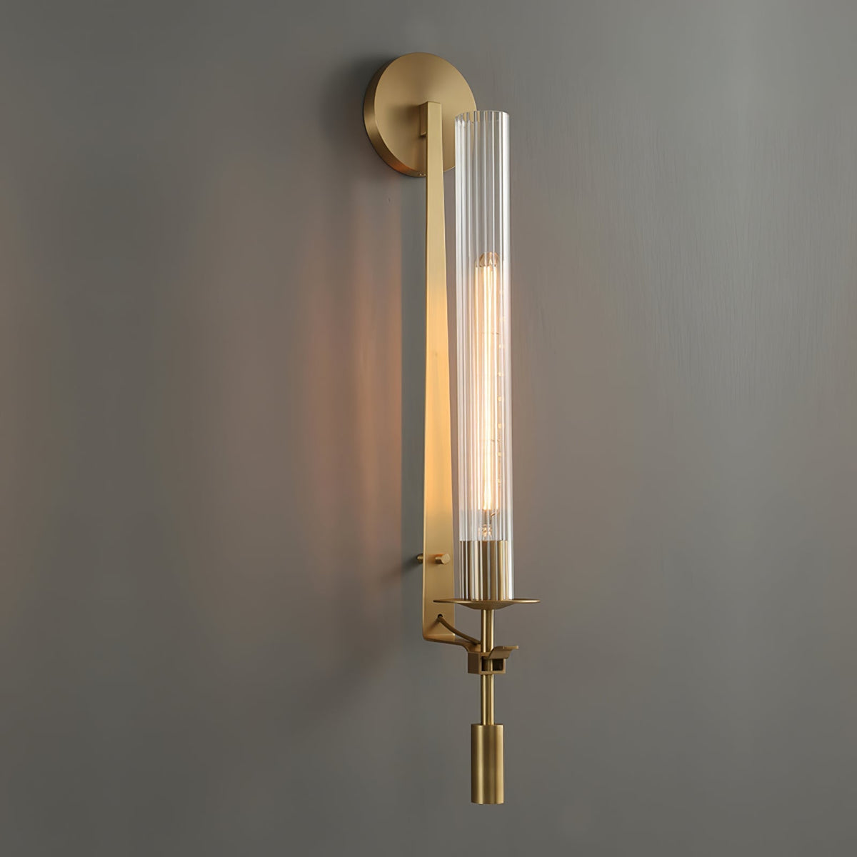 Veloora Wandleuchte Messing minimalistisch geripptes Glas