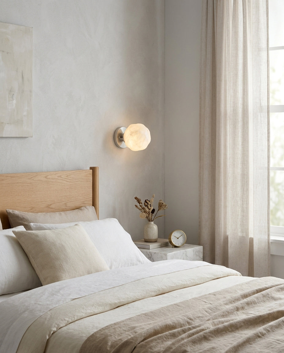 Norstone Alabaster-Wandleuchte