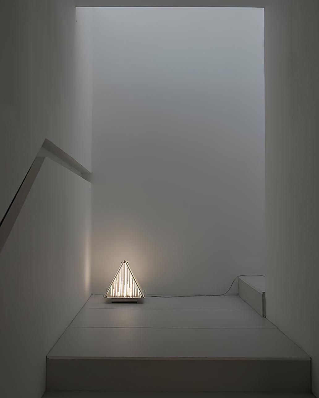 Mymiryre Pyramid-Glas-Tischleuchte