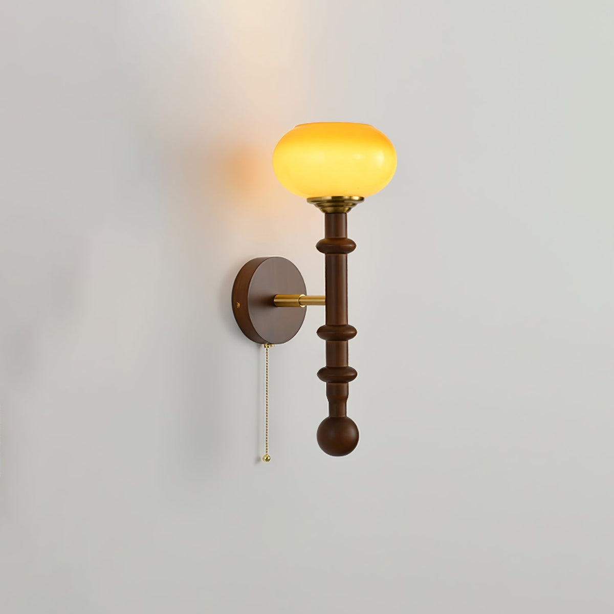 Hilda Roma Elegance Holz-Wandleuchte