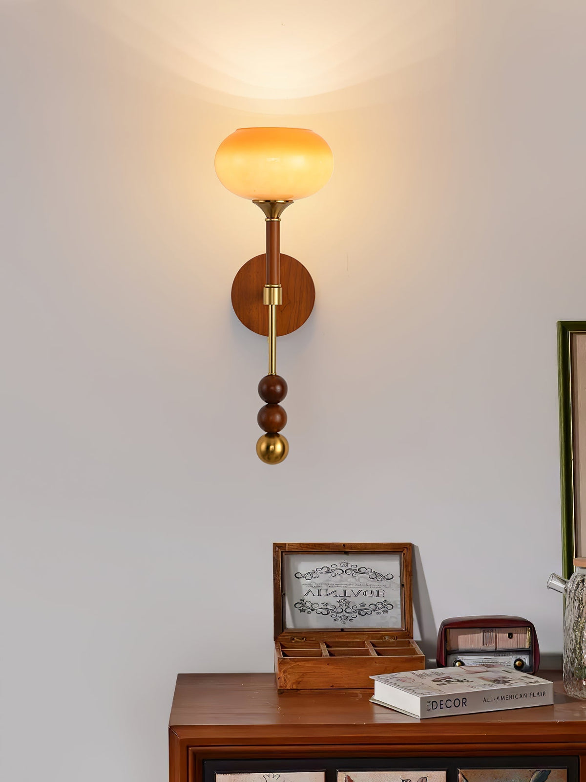 Hilda Roma Elegance Holz-Wandleuchte