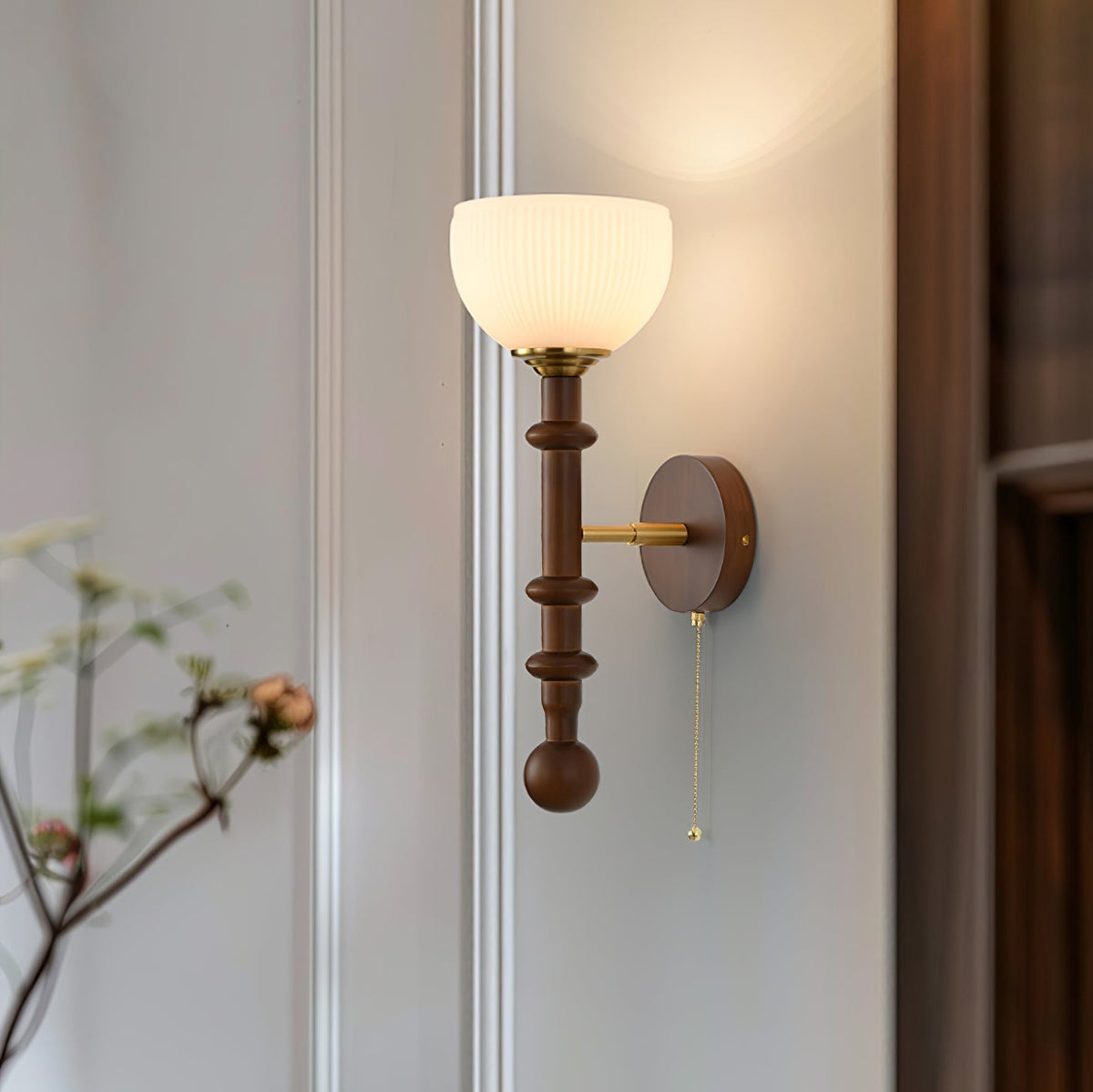 Hilda Roma Elegance Holz-Wandleuchte