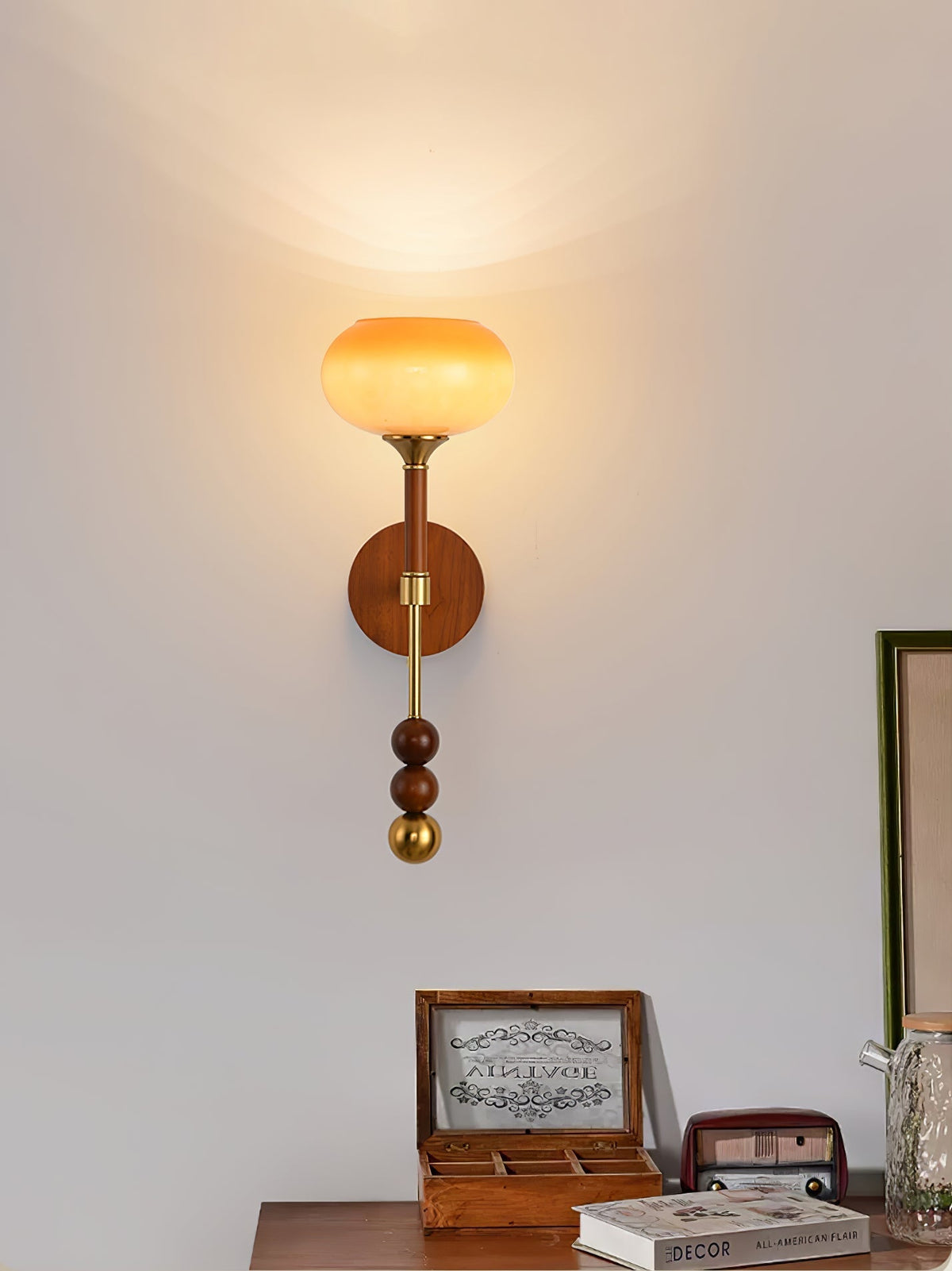 Hilda Roma Elegance Holz-Wandleuchte