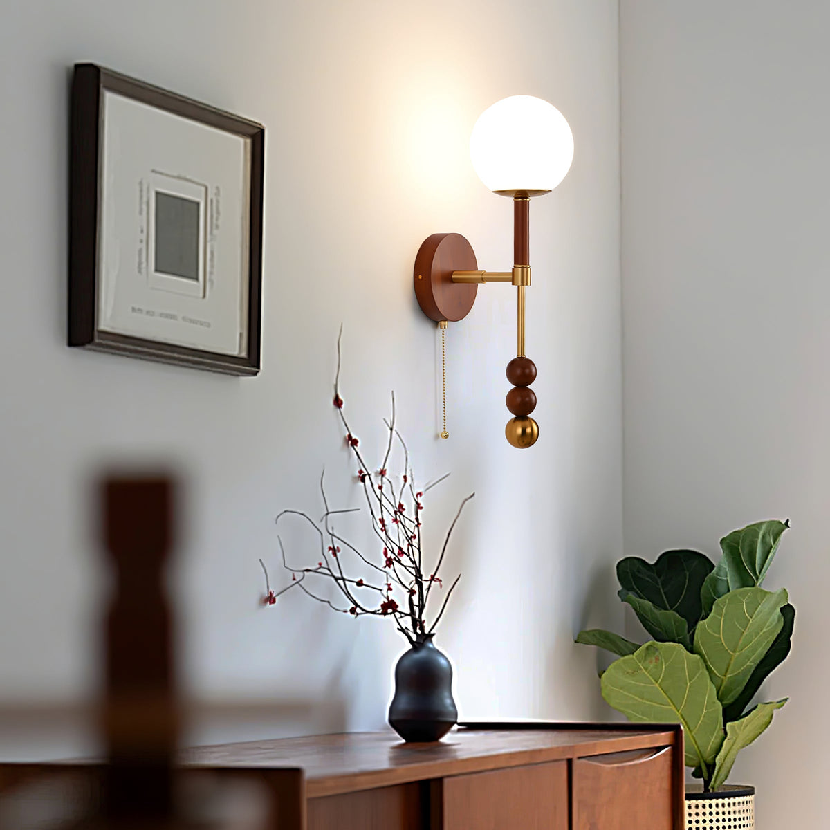 Hilda Roma Elegance Holz-Wandleuchte