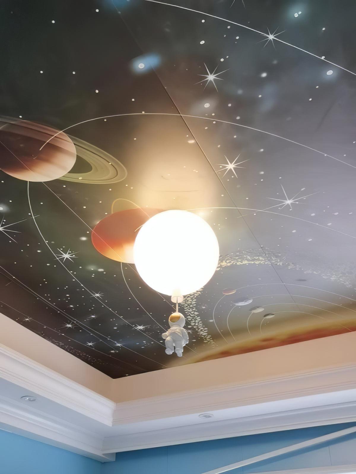 Nirerira Deckenleuchte Acrylballon Astronaut verspielt für Kinderzimmer