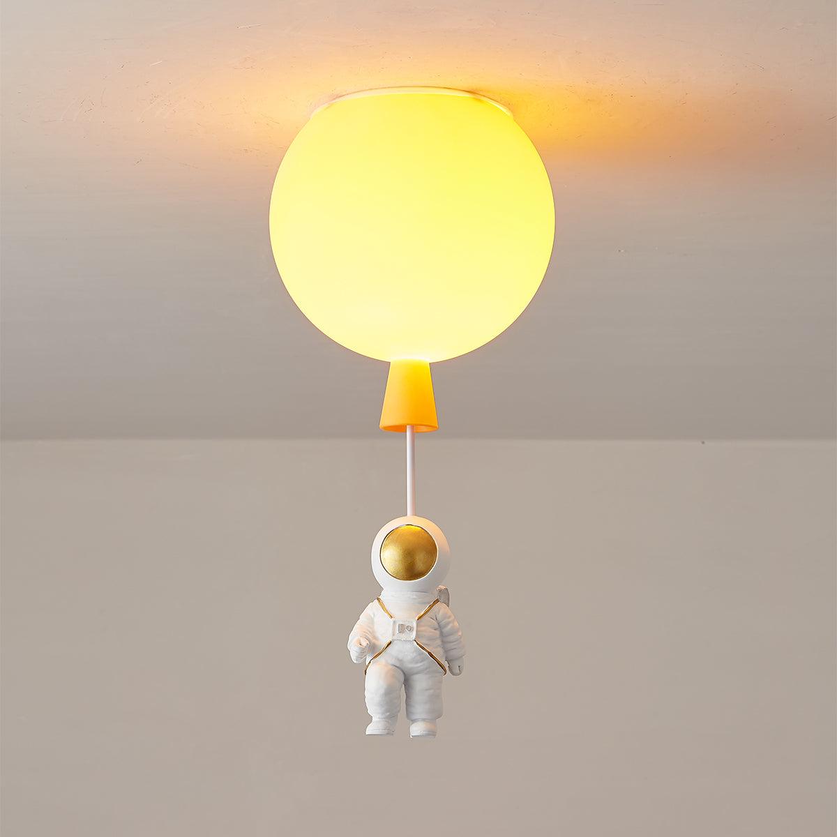 Nirerira Deckenleuchte Acrylballon Astronaut verspielt für Kinderzimmer