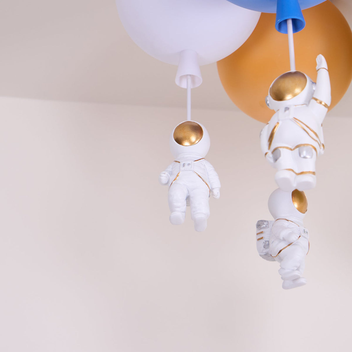 Gorvin Deckenleuchte Frosted Balloon Kombination