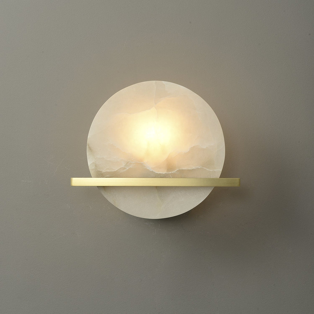 Avemis Kugel aus Alabaster Wandleuchte