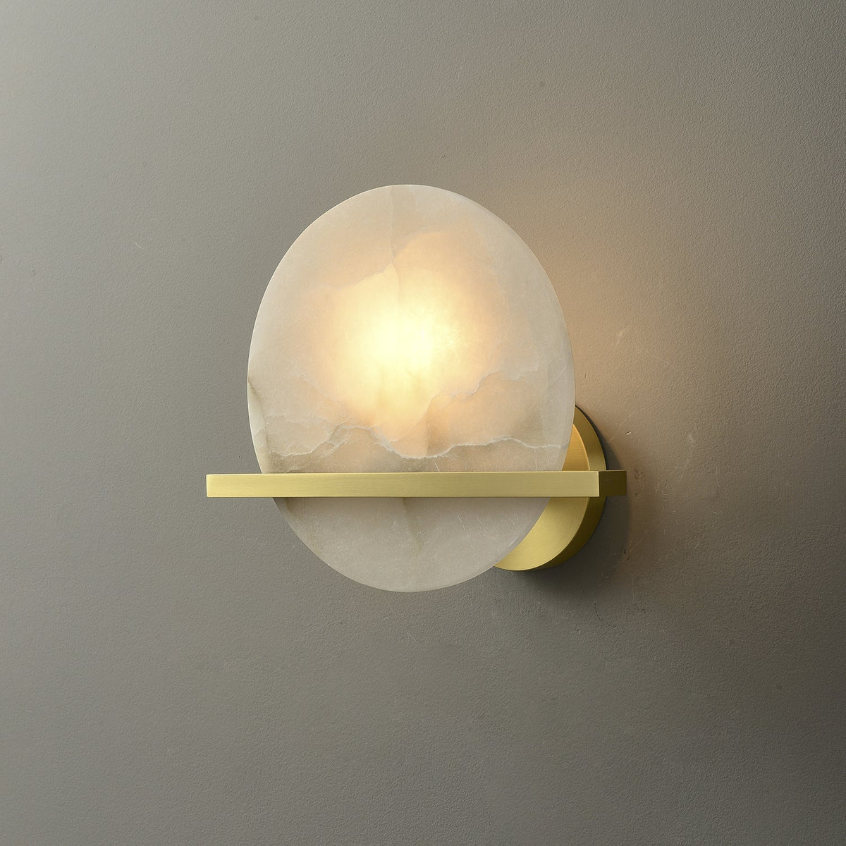 Avemis Kugel aus Alabaster Wandleuchte