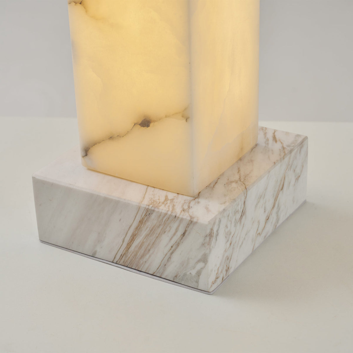 Frozen Alabaster Stehleuchte