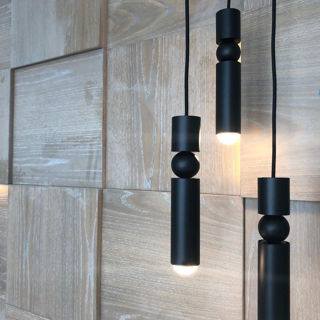 Velkis Geometrische Pendelleuchte aus Aluminium