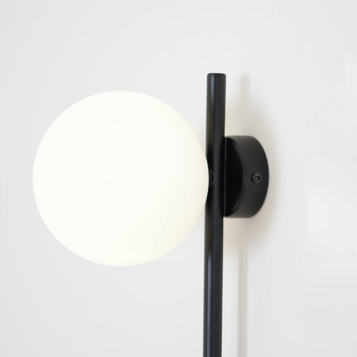 Curaeion zeitgenössische minimalistische Wandleuchte aus Glas mit US-Stecker