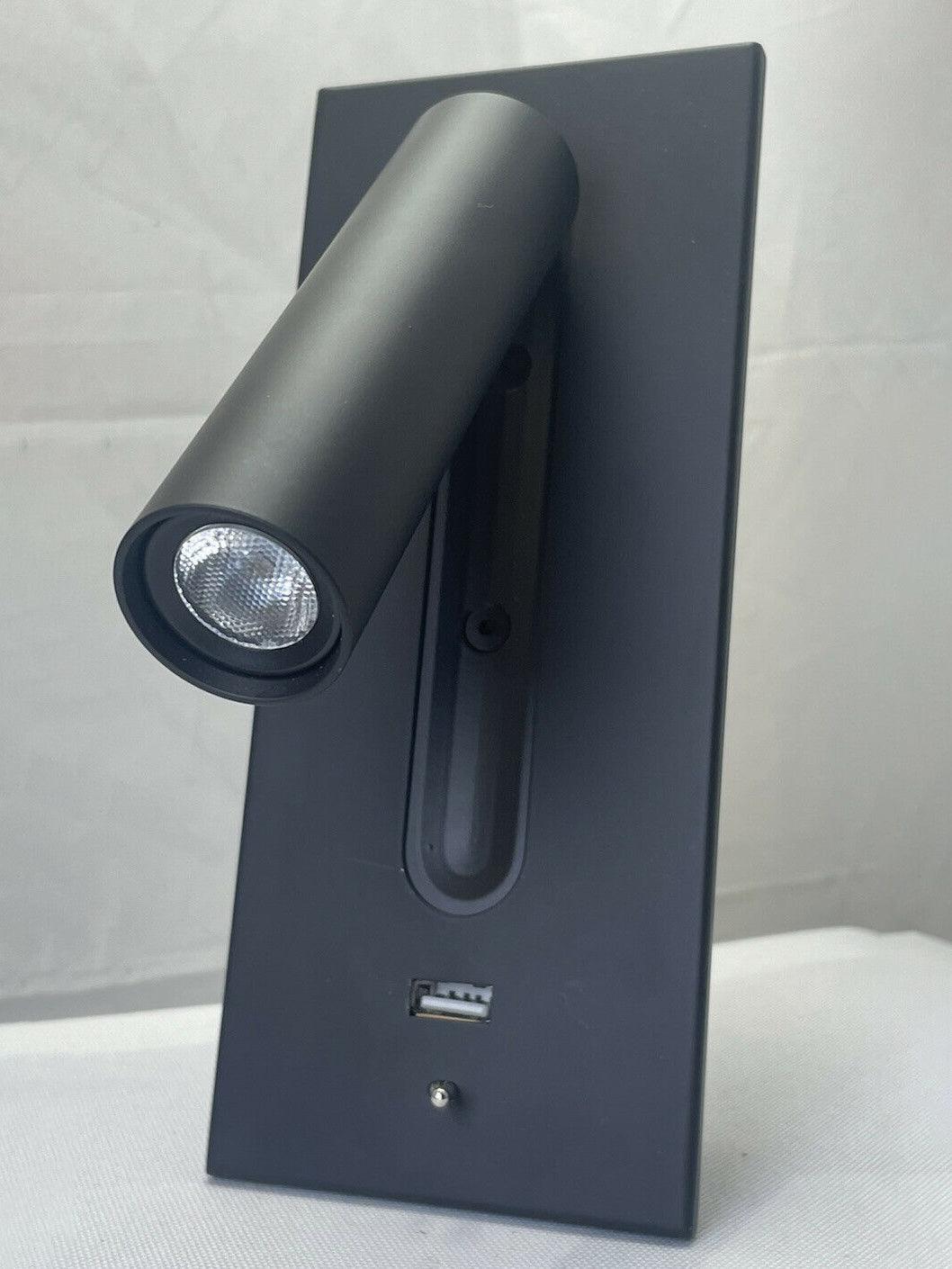 Sothis zeitgenössische minimalistische Nachttisch-Wandleuchte USB Schwarz