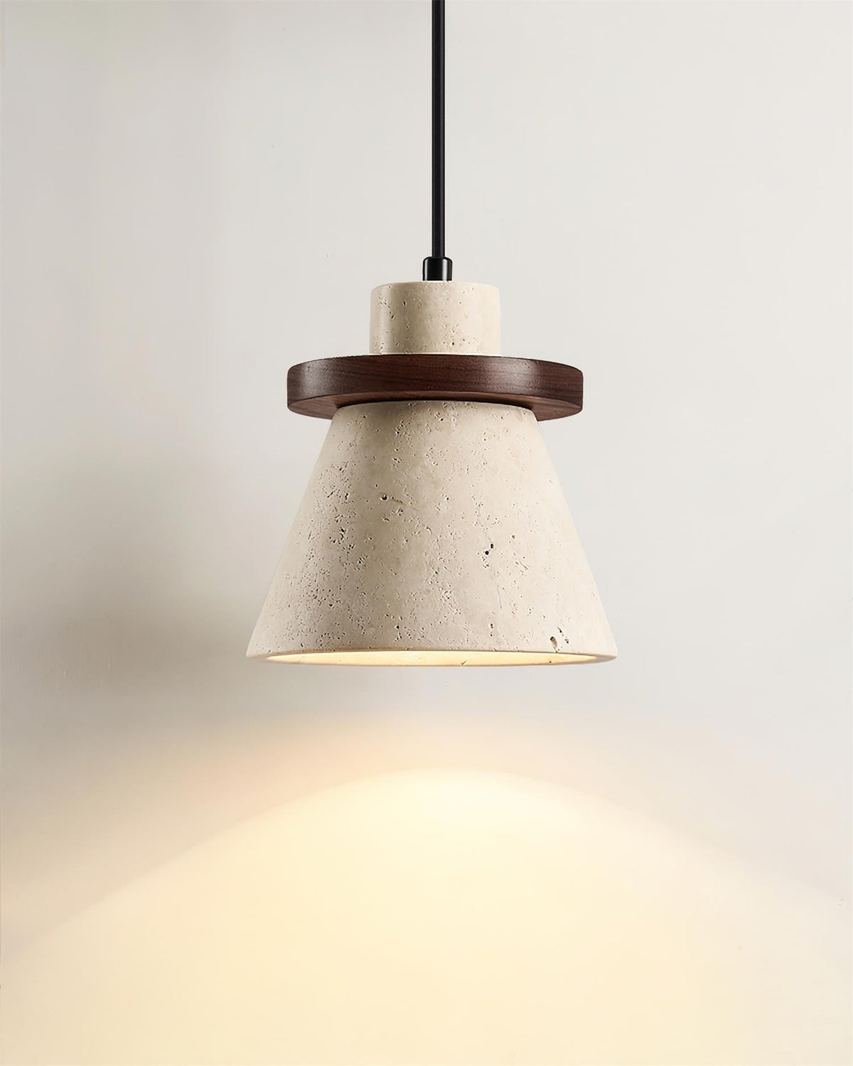 Virela Pendelleuchte aus Travertin mit Holzaufsatz minimalistisch