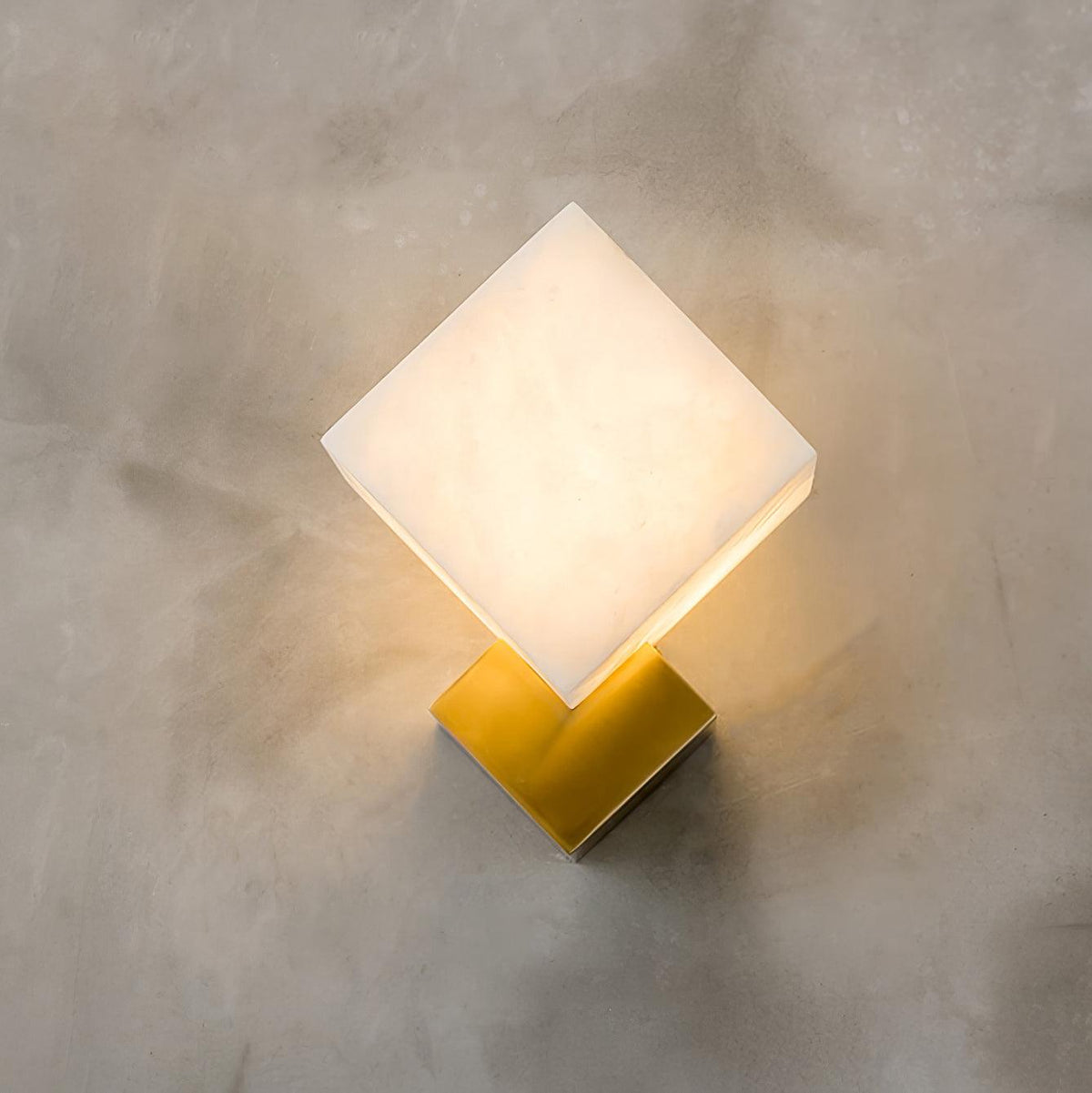Block Alabaster-Wandleuchte